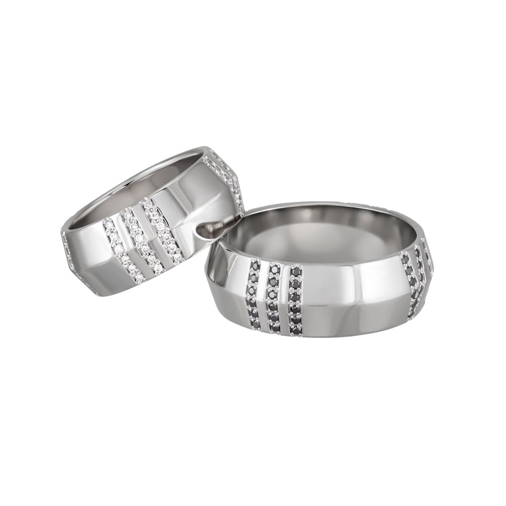Platinum wedding rings: a choice for couples who value quiet luxury